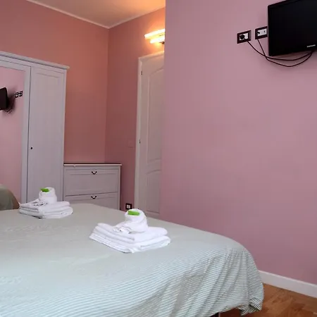 Aurora Domus D'a-mare بيت ضيافة *