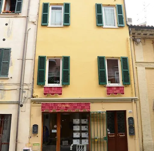 Gasthuis Aurora Domus D'a-mare *